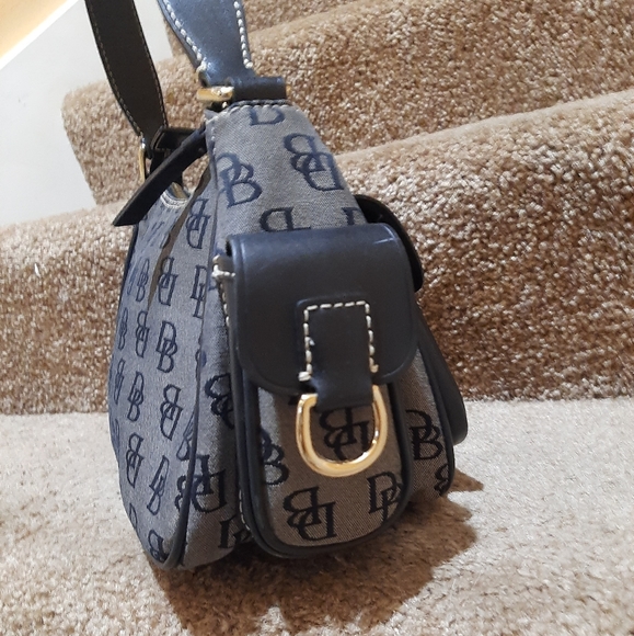 Dooney & Bourke Purse - Picture 3 of 8